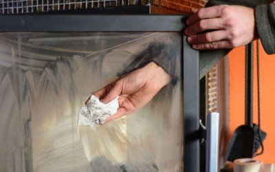 Очищення каміна і догляд