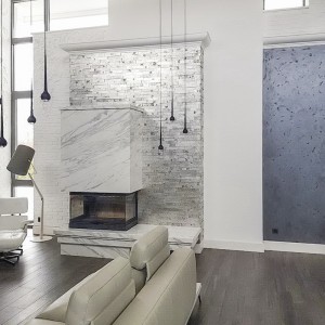 Камин с трехсторонней топкой Piazzetta MA 271 SL в белой мраморной облицовке