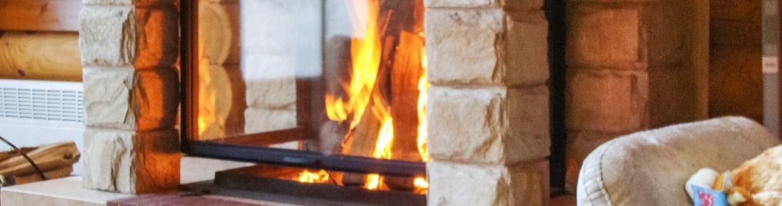 Каміни в рустикальном стилі