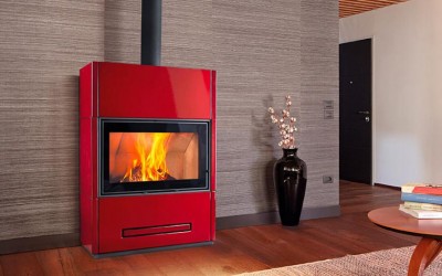 Камін або піч: що обрати?