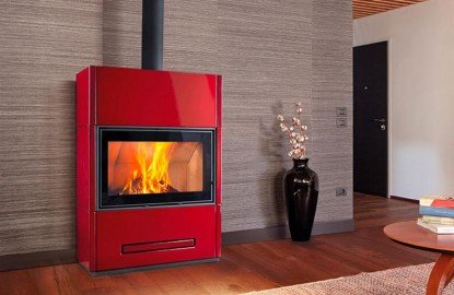 Камін або піч: що обрати?