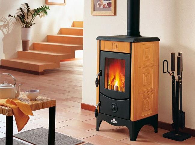 Фото кахляної печі Superior Manuela